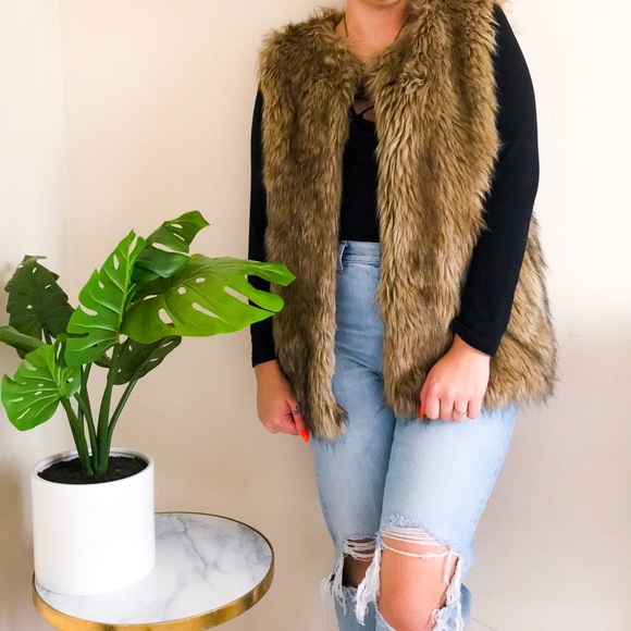 Faux fur vest - Picture 1 of 1